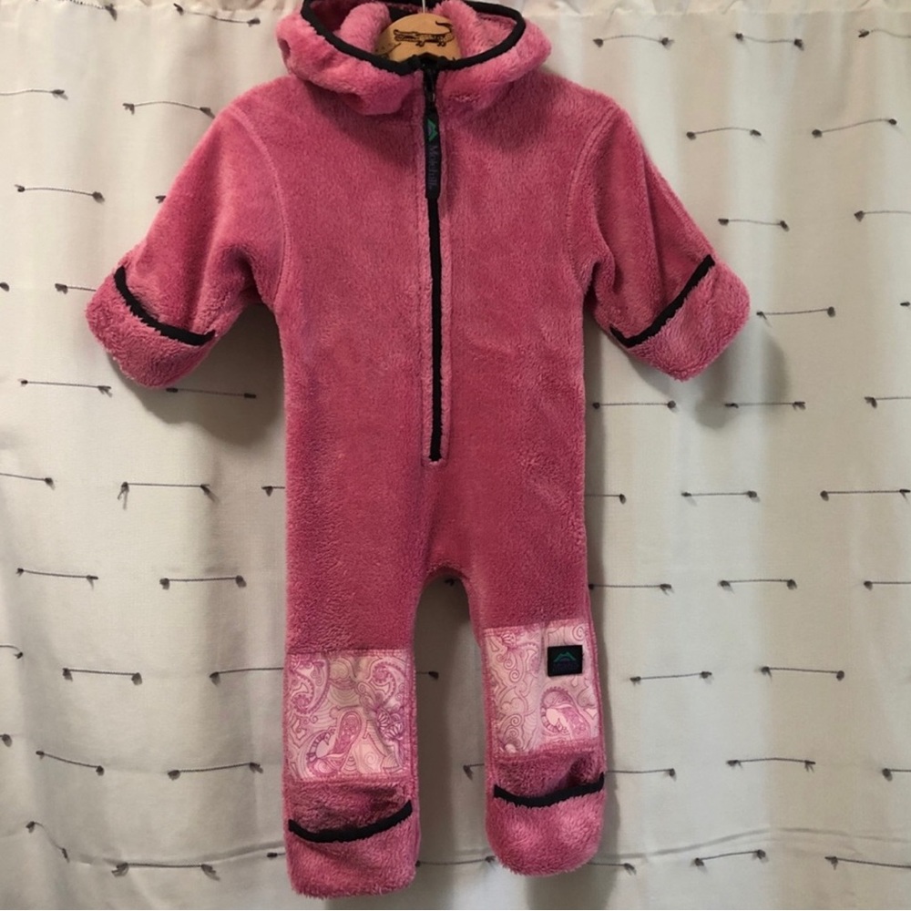 Molehill pink fleece bunting suit fold over mitts and feet rear zipper 3-9 m